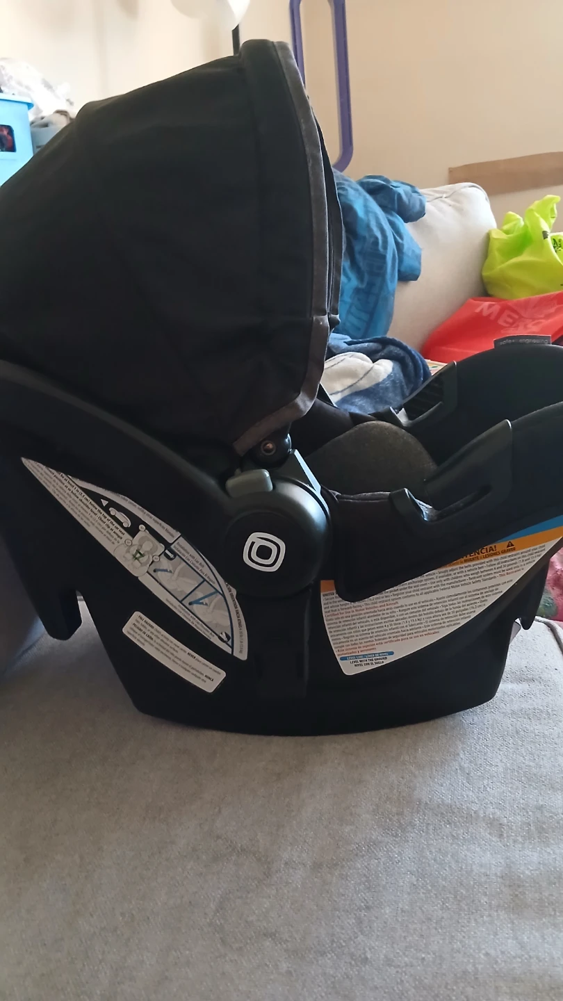 Graco Infant Car Seat - photo 4