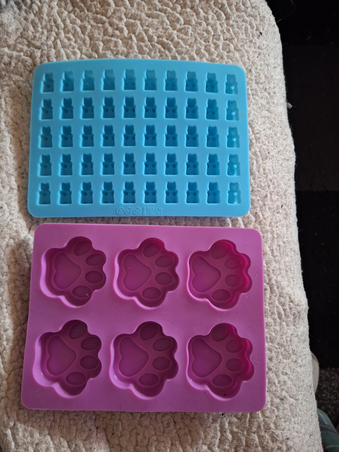 10 Brand New Silicone Molds. - photo 2