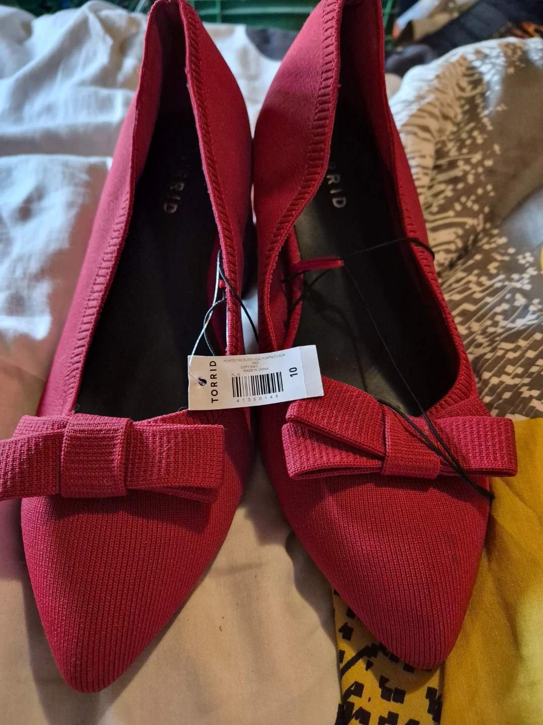 Torrid Women's Red Pointed Toe Bow Flats Shoes - Size 10