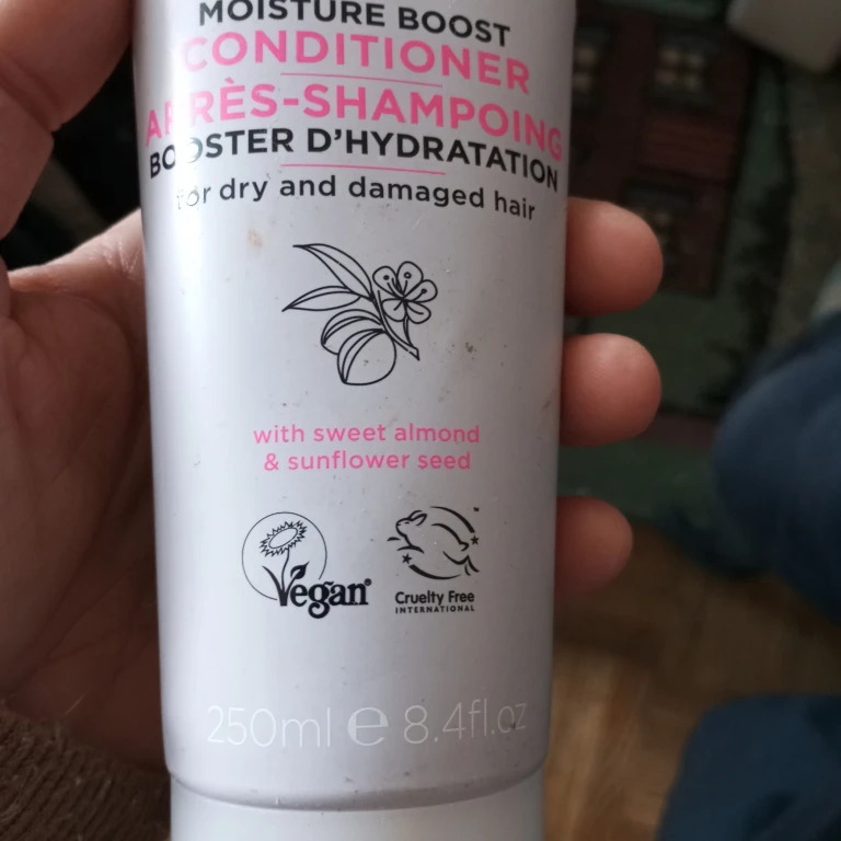 Noughty To The Rescue Moisture Boost Conditioner - photo 3