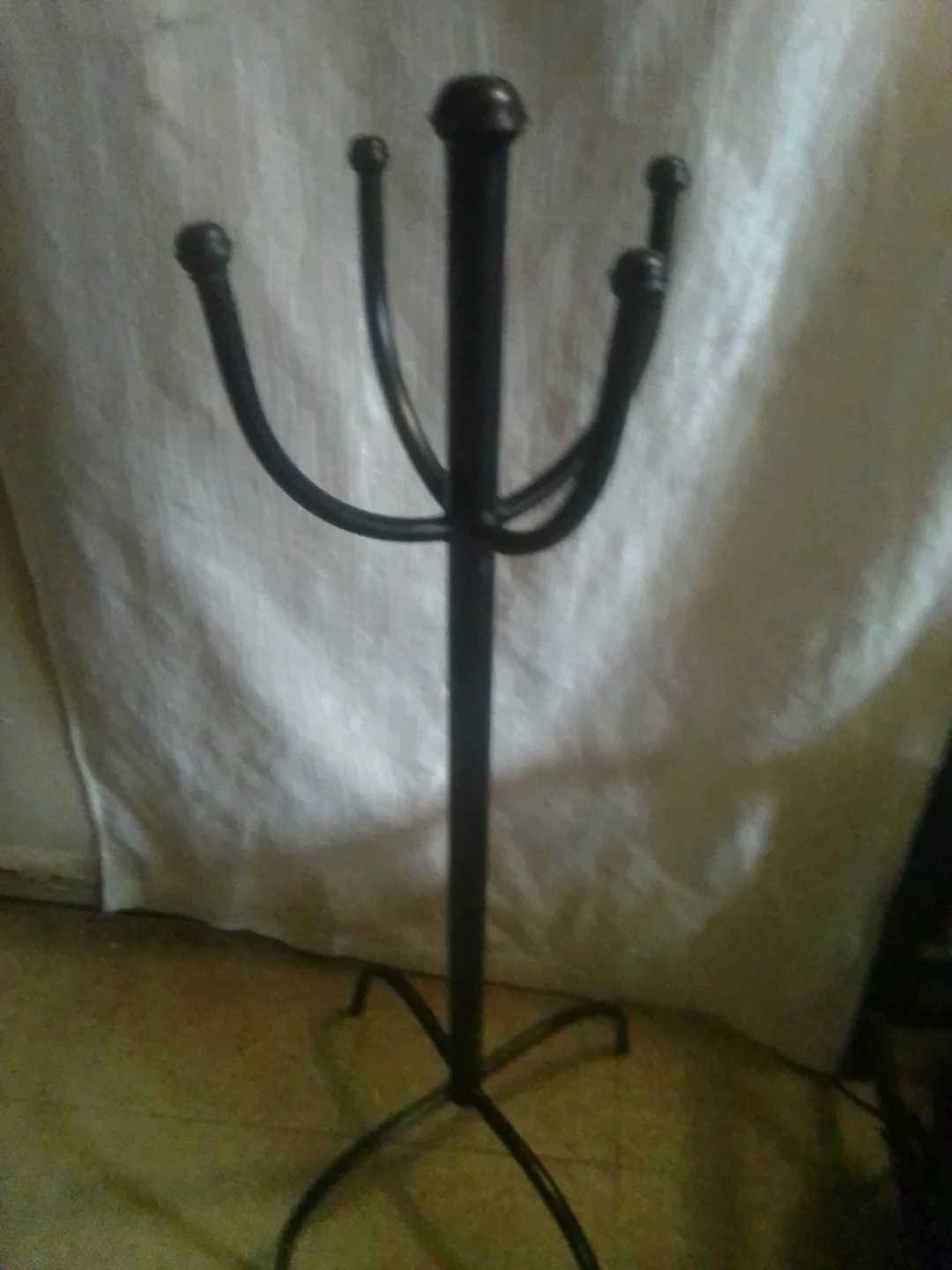 Black Metal Mug Tree Holder