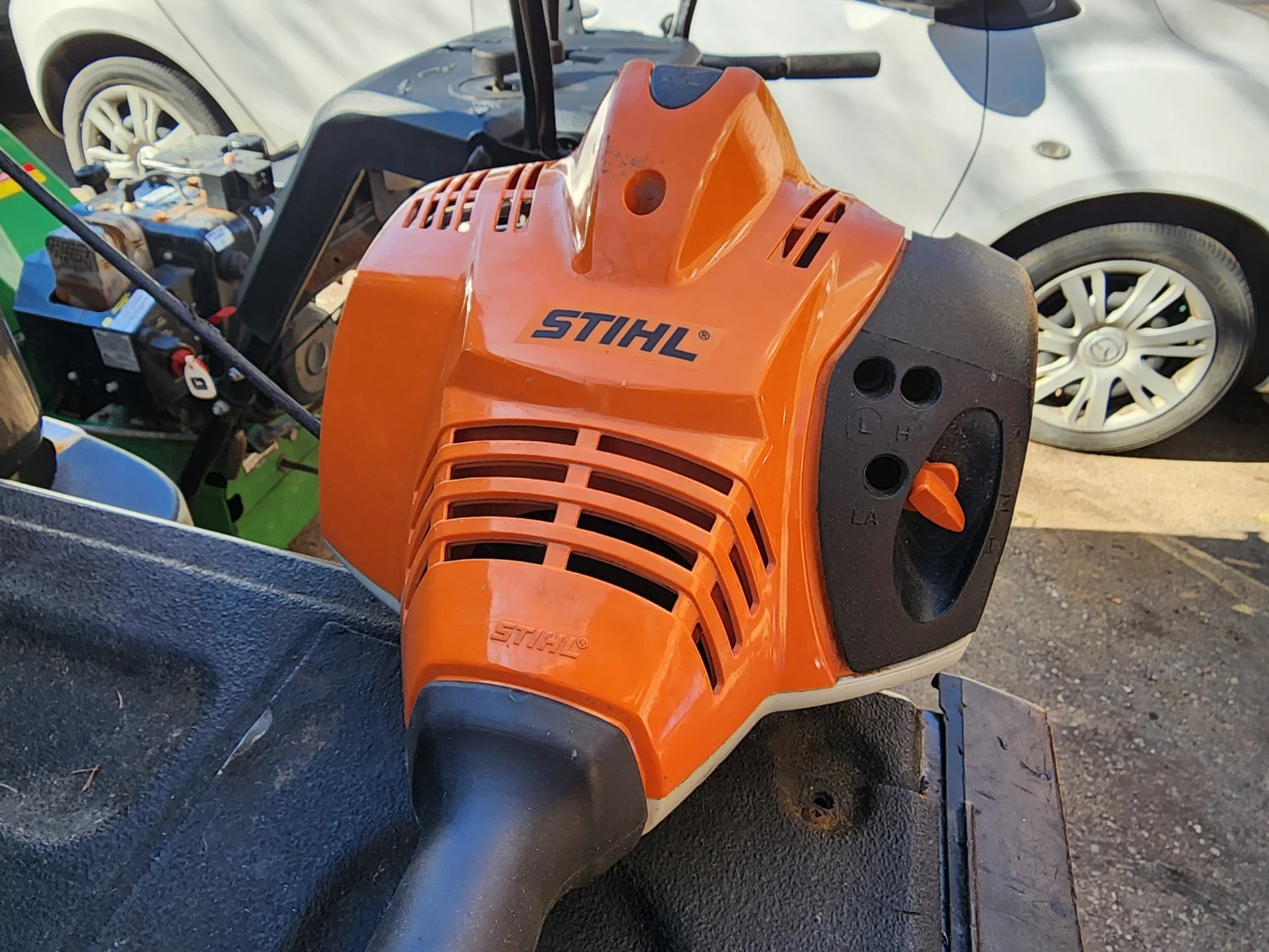 Stihl FS 70 R | 2-Stroke Gas Trimmer - photo 4