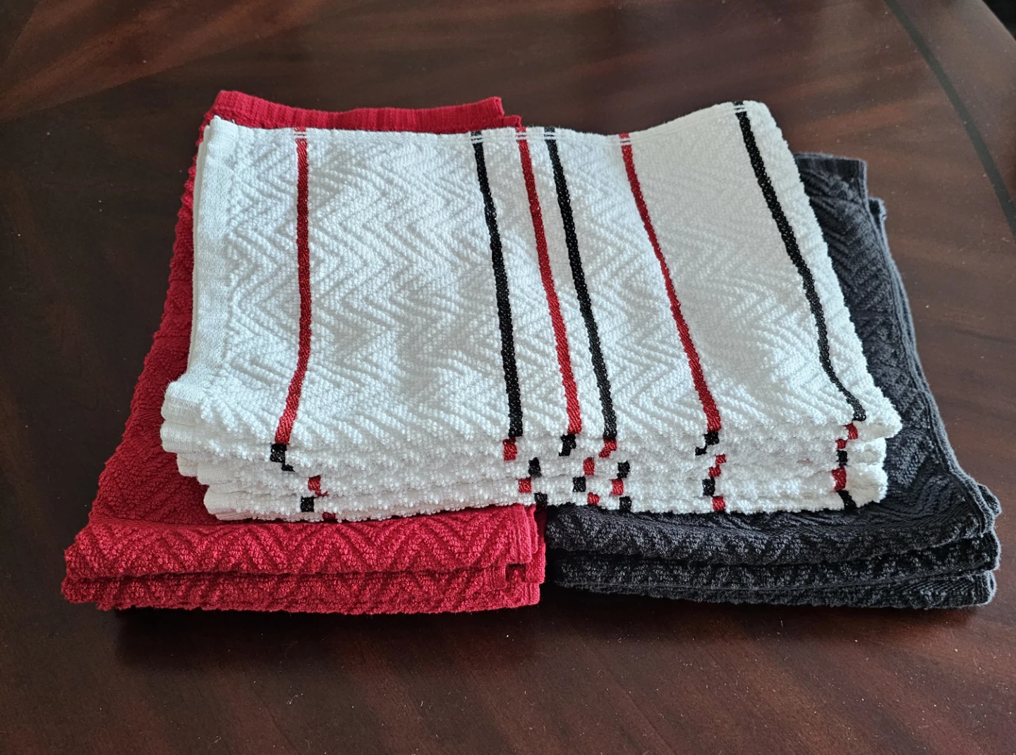 Set of 11 Kitchen Towels - Red, White, Black - photo 2