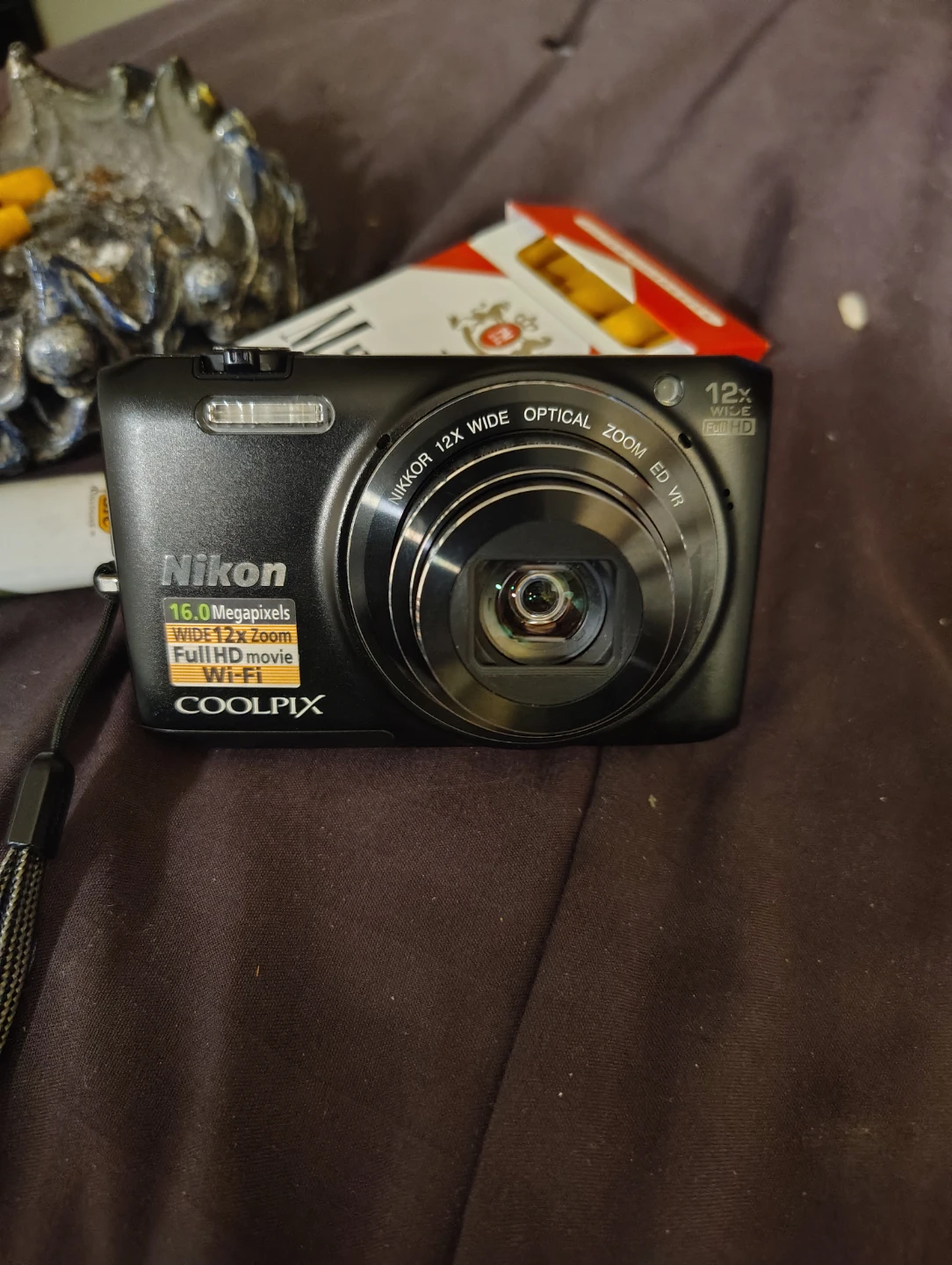 Nikon COOLPIX 16.0 Megapixels Wide 12x Zoom Digital Camera - photo 4