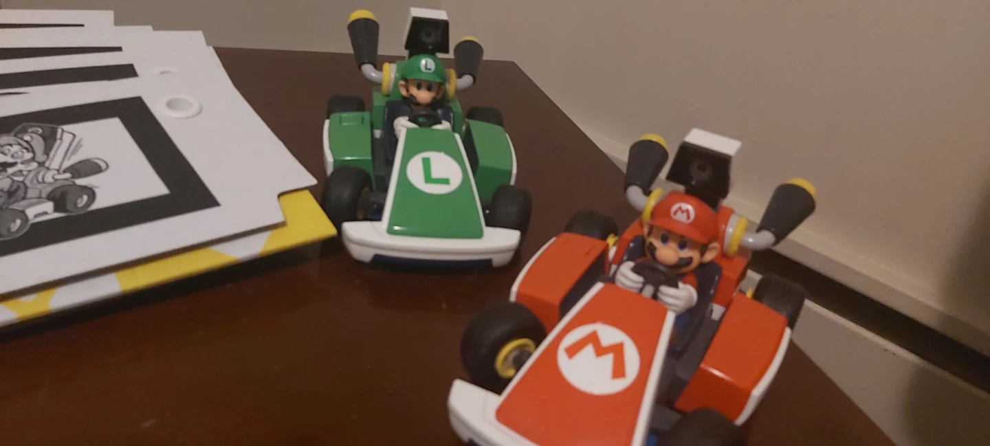 Mario Kart Live: Home Circuit - Mario Set (Includes Luigi Kart)