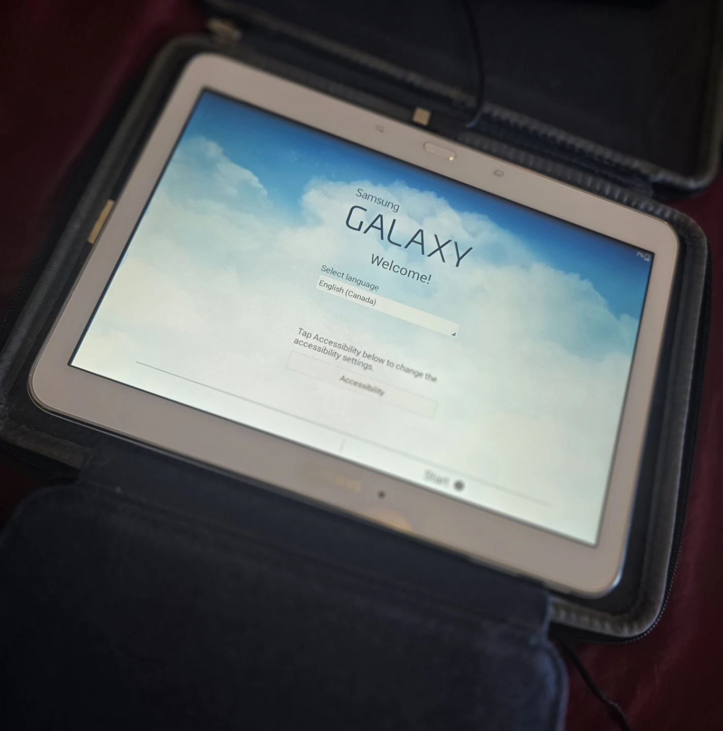 Samsung Galaxy Tab 4 16GB + UAG Carrying Case Clean & Reset - photo 2