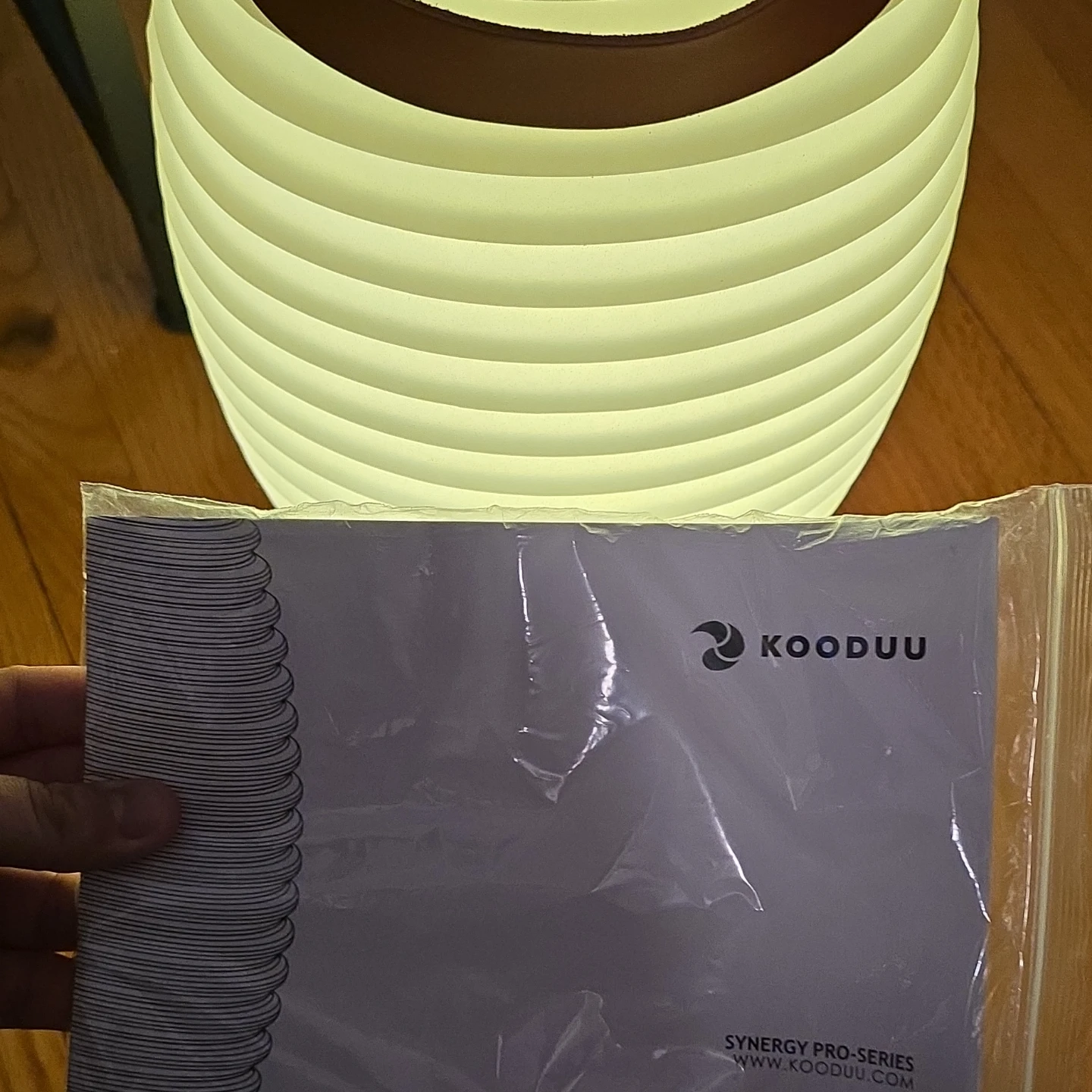 Kooduu Synergy Pro-Series Table Lamp - photo 3