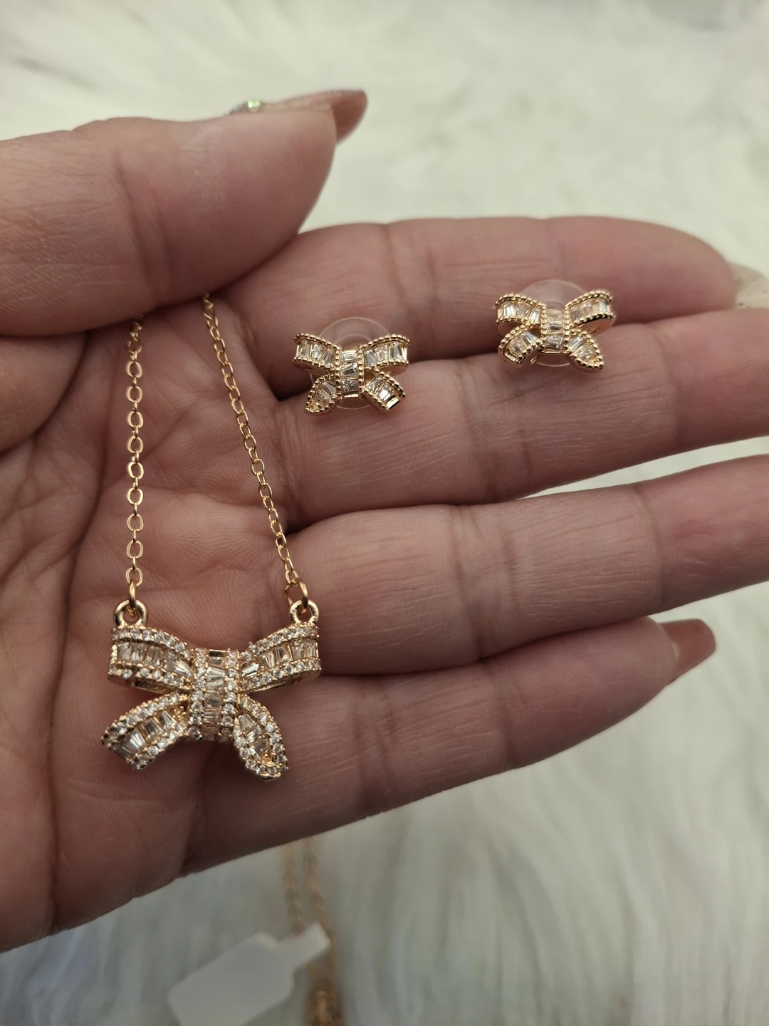 Bow Stud Earrings & Pendant Necklace Set