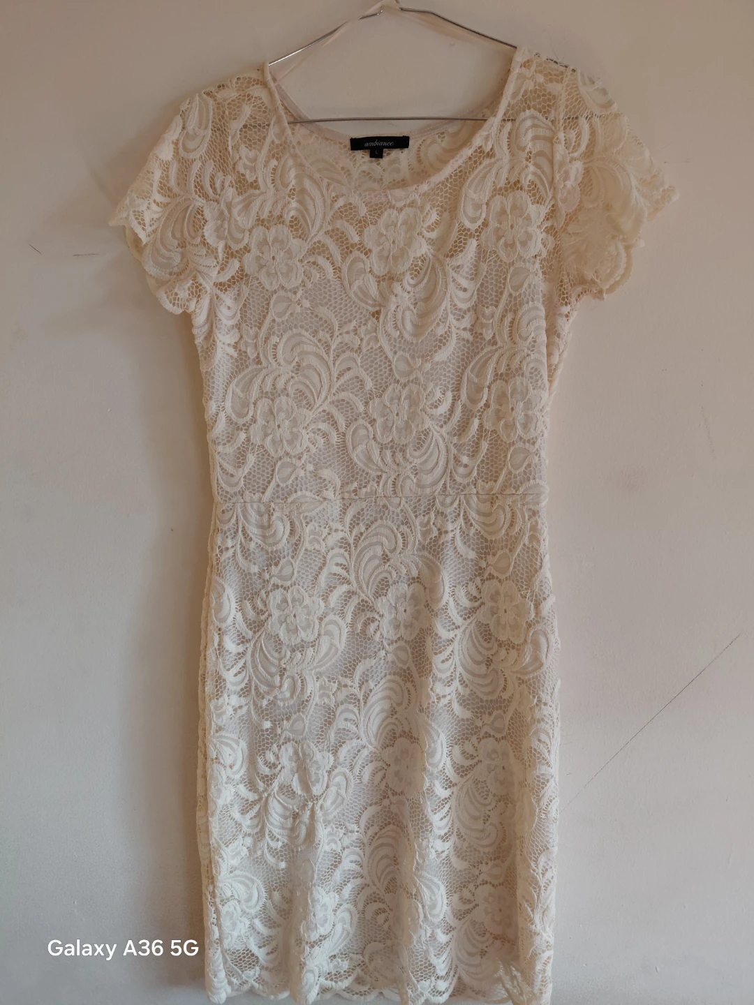 Cream Lace Dress with Short Sleeves - photo 3