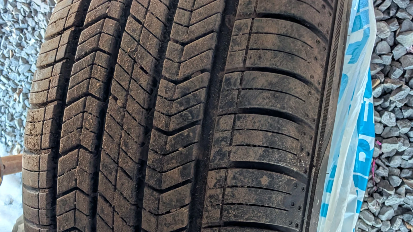 SOLUS 215/55R16 93V Tire - photo 2