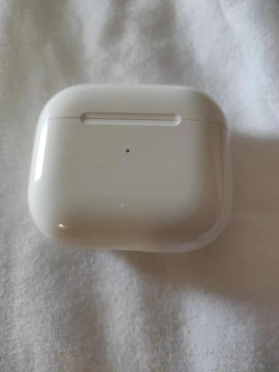 Apple AirPods (3rd Gen) Magsafe Charging Case - photo 2