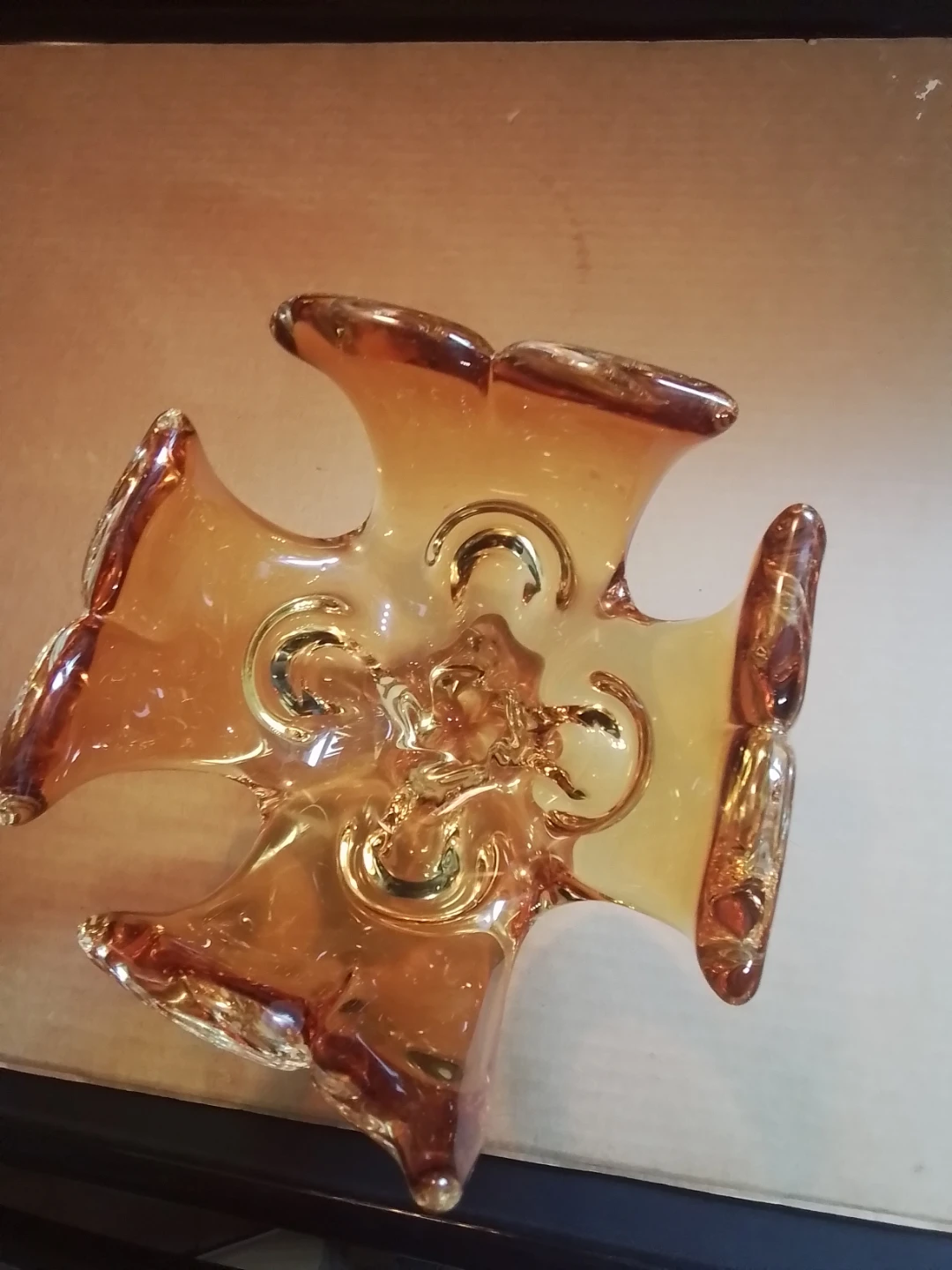 Vintage Chalet Canada Art Glass Splash Bowl 8x8" - photo 2