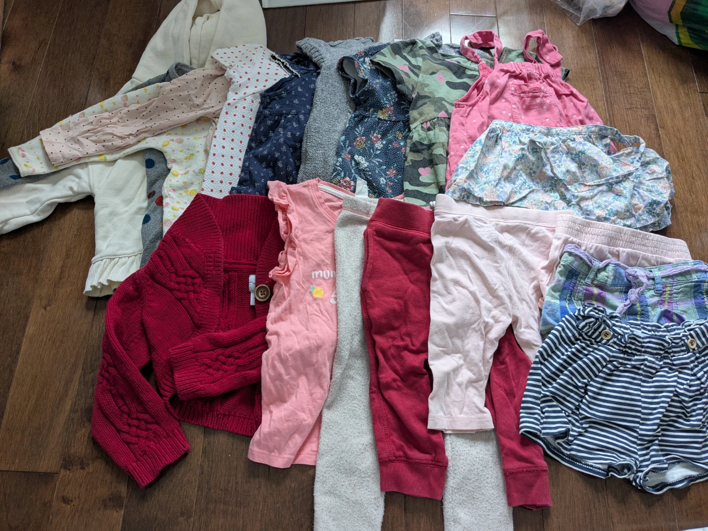 Baby Clothing Lot  size  18-24 months and 2Y ①