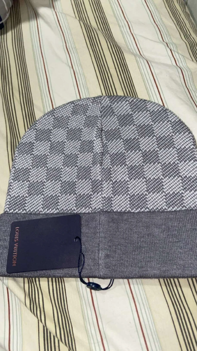 Louis Vuitton Beanie — Brand New - photo 3