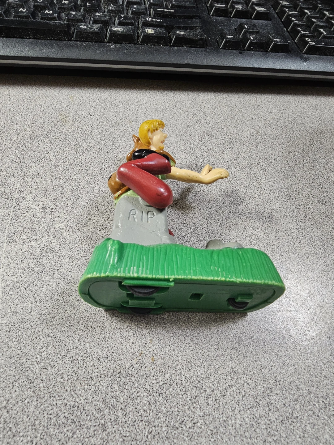 Scooby-Doo and Shaggy Burger King Toy 1996 - photo 3