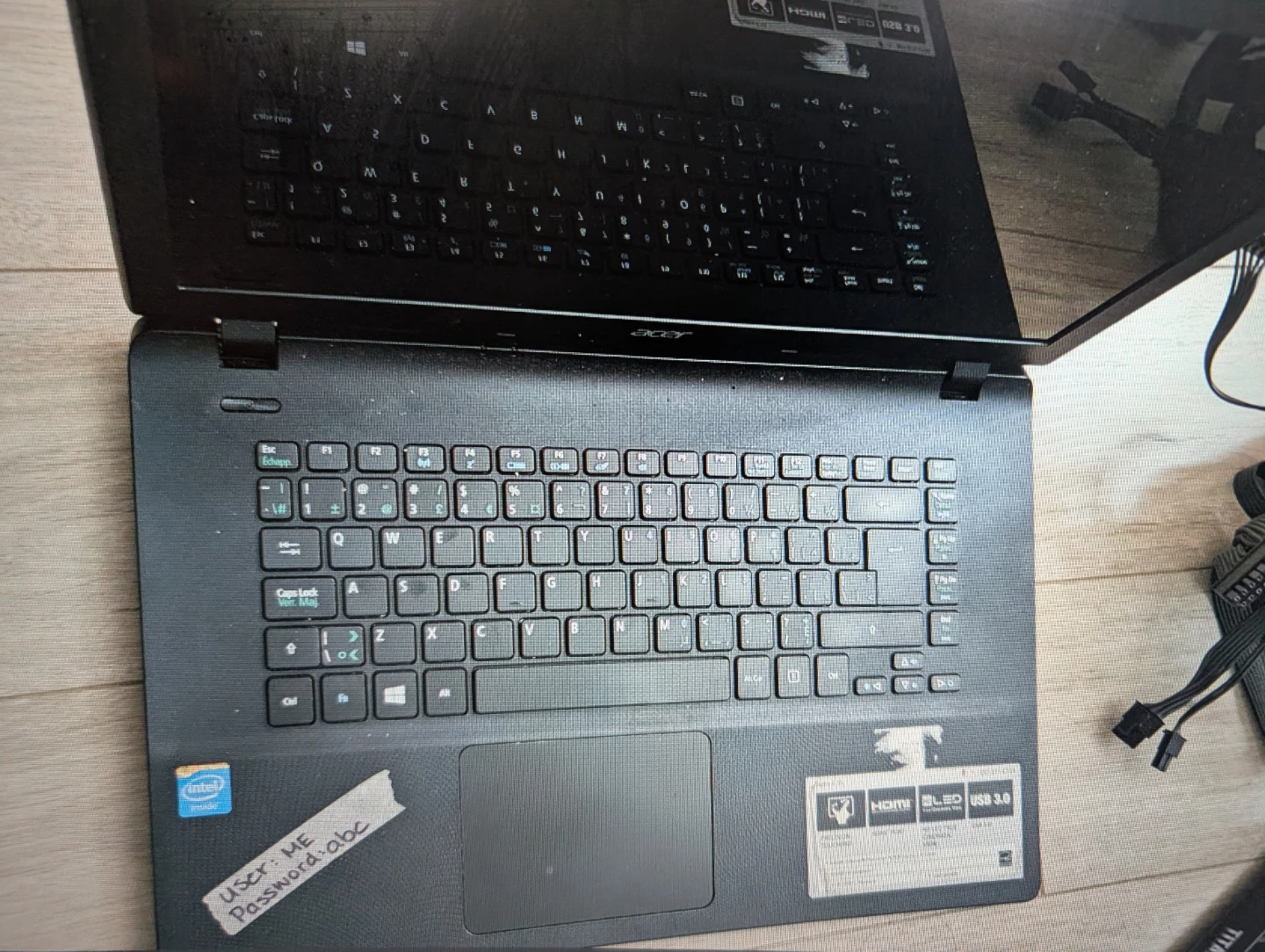 Acer Laptop (Not working) - photo 2