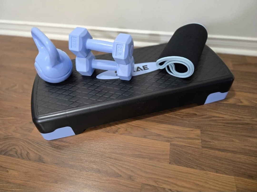 Stepper, 2lb Dumbbells, Ab Belt, Measuring Tape & kettlebell