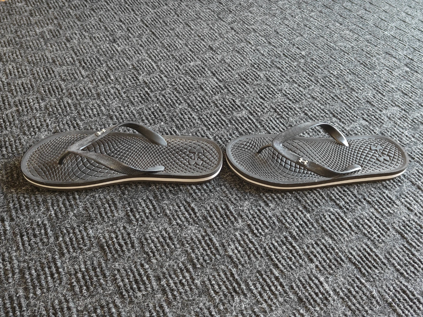 Under Armour Men Atlantic Dune Flip Flop Sandals - Size 10 / 11 - photo 2