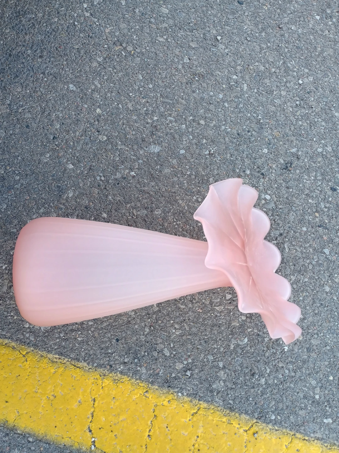 Pink Frosted Glass Vase - photo 3