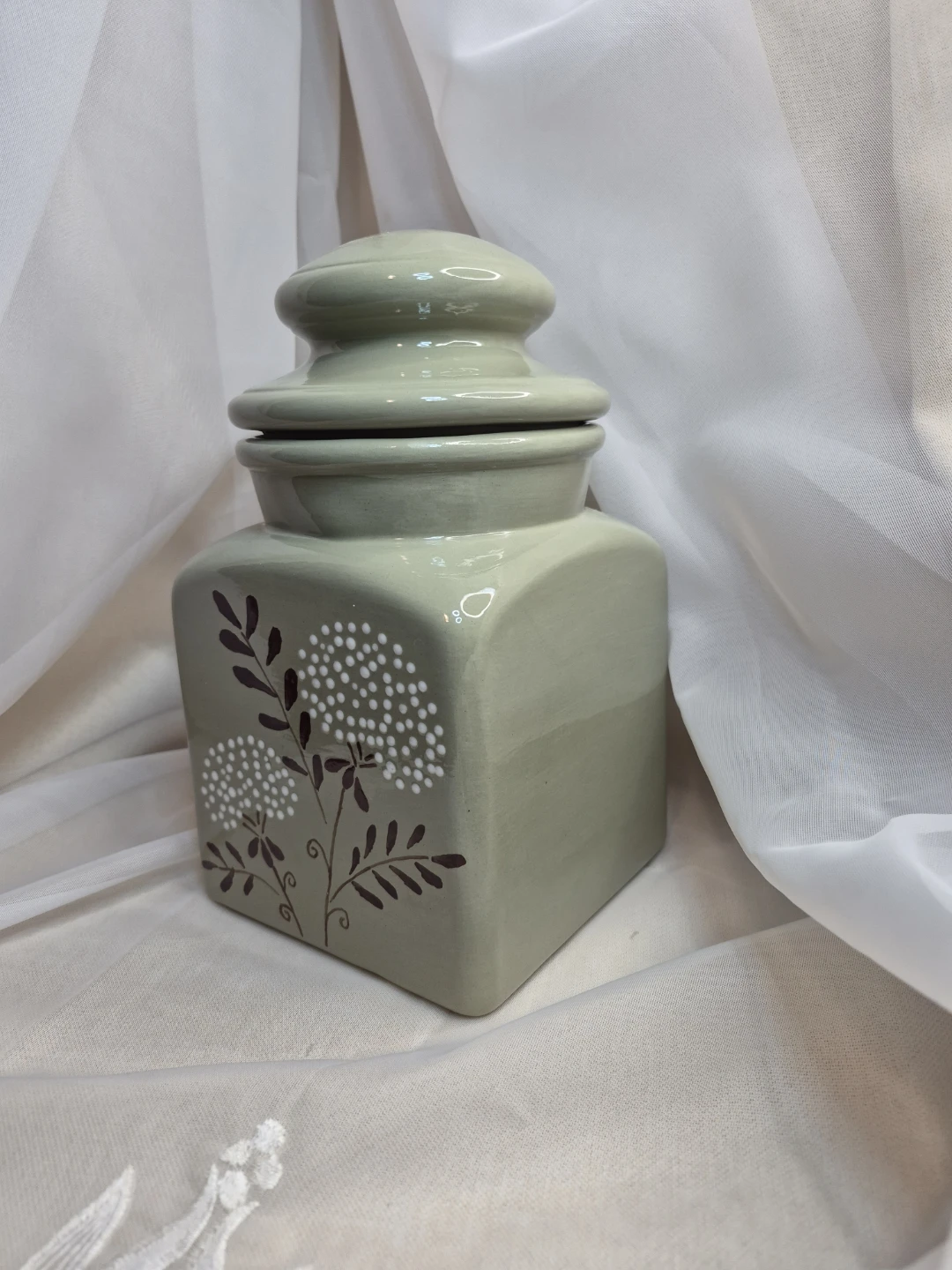 Beautiful Vintage 9" Total Tall Ceramic Hand Painted... - photo 3