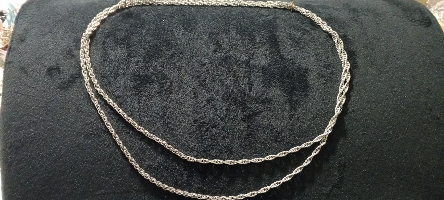 Vintage 🔥 Silver Tone Chain Necklace with Shell Discs