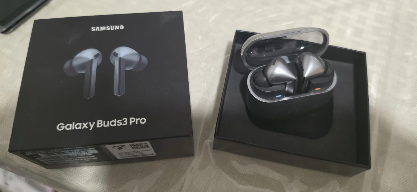 Samsung Galaxy Buds3 Pro - photo 2