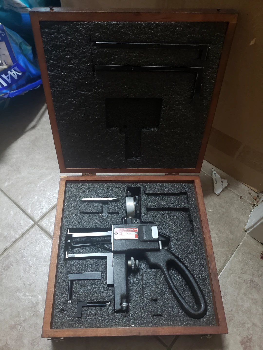 Starrett Groove Depth Gauge 1175 with Wooden Case
