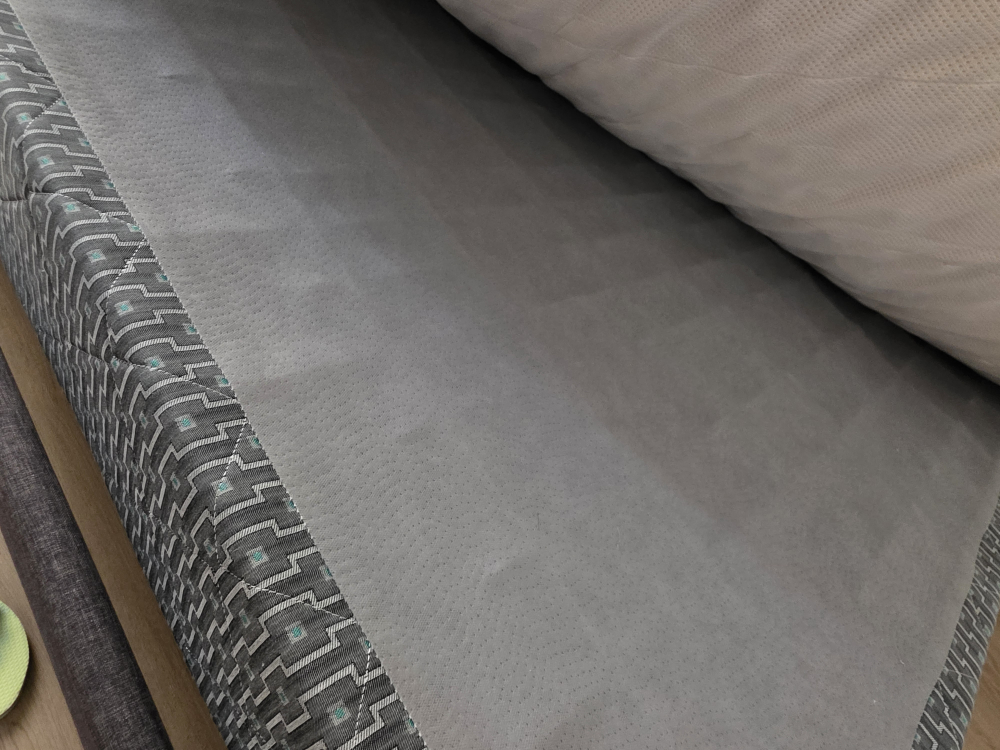 Queen mattress with Box Spring