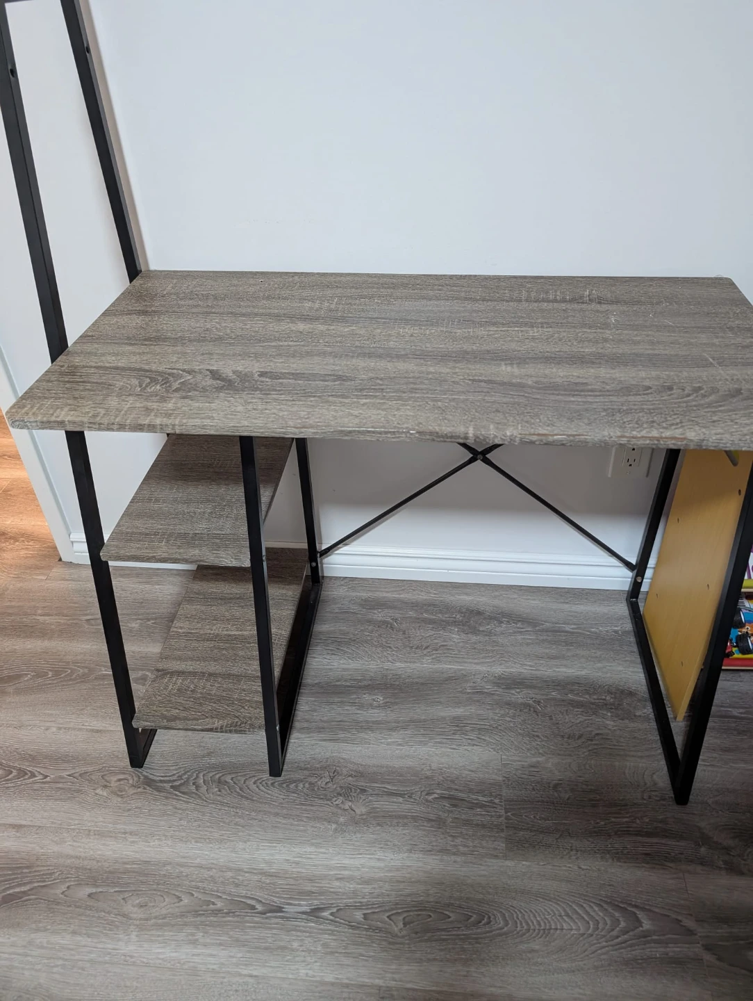 Used desk