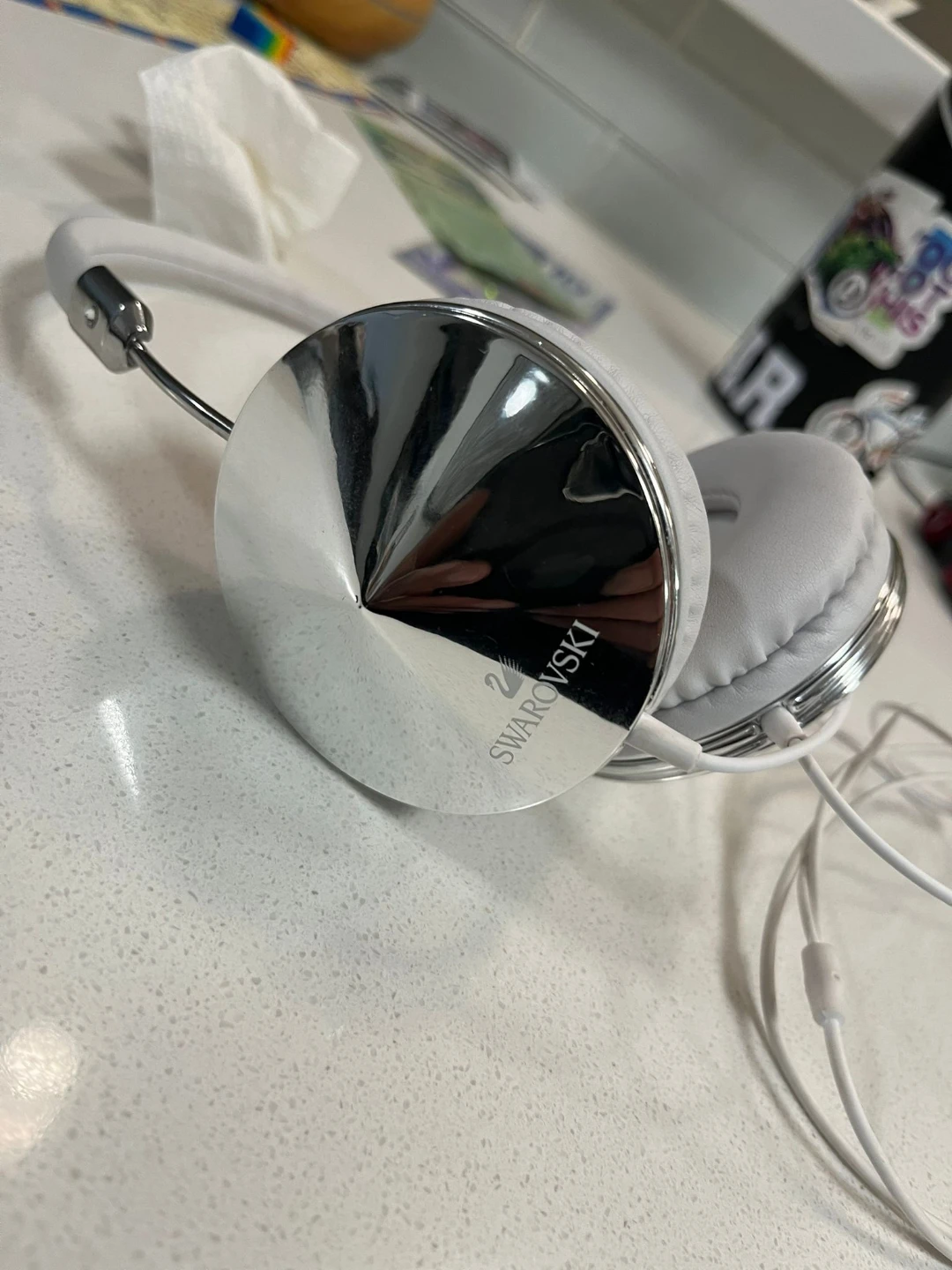 Swarovski White and Silver Headphones - photo 4