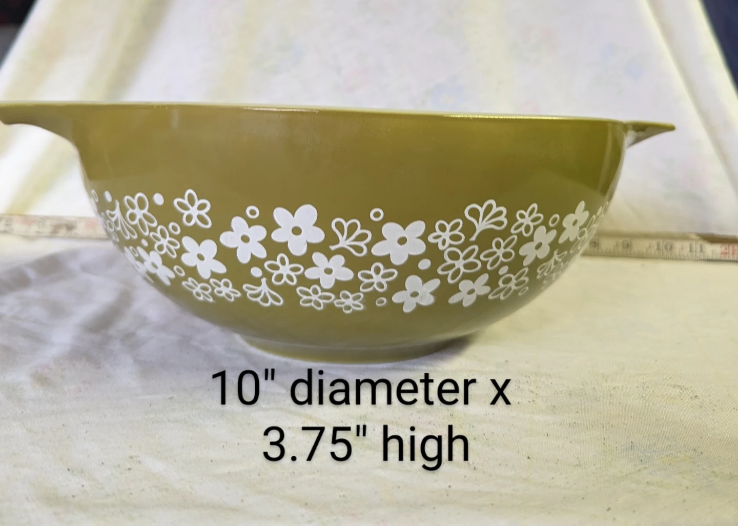Pyrex Mixing Bowl 10" Diameter