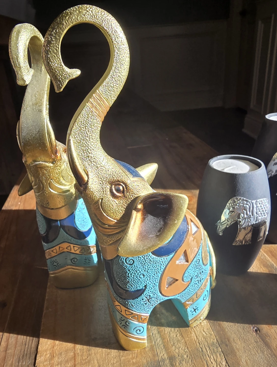 Set of 2 Feng Shui lucky elephants & 3 Decorative Candle Holders - photo 2