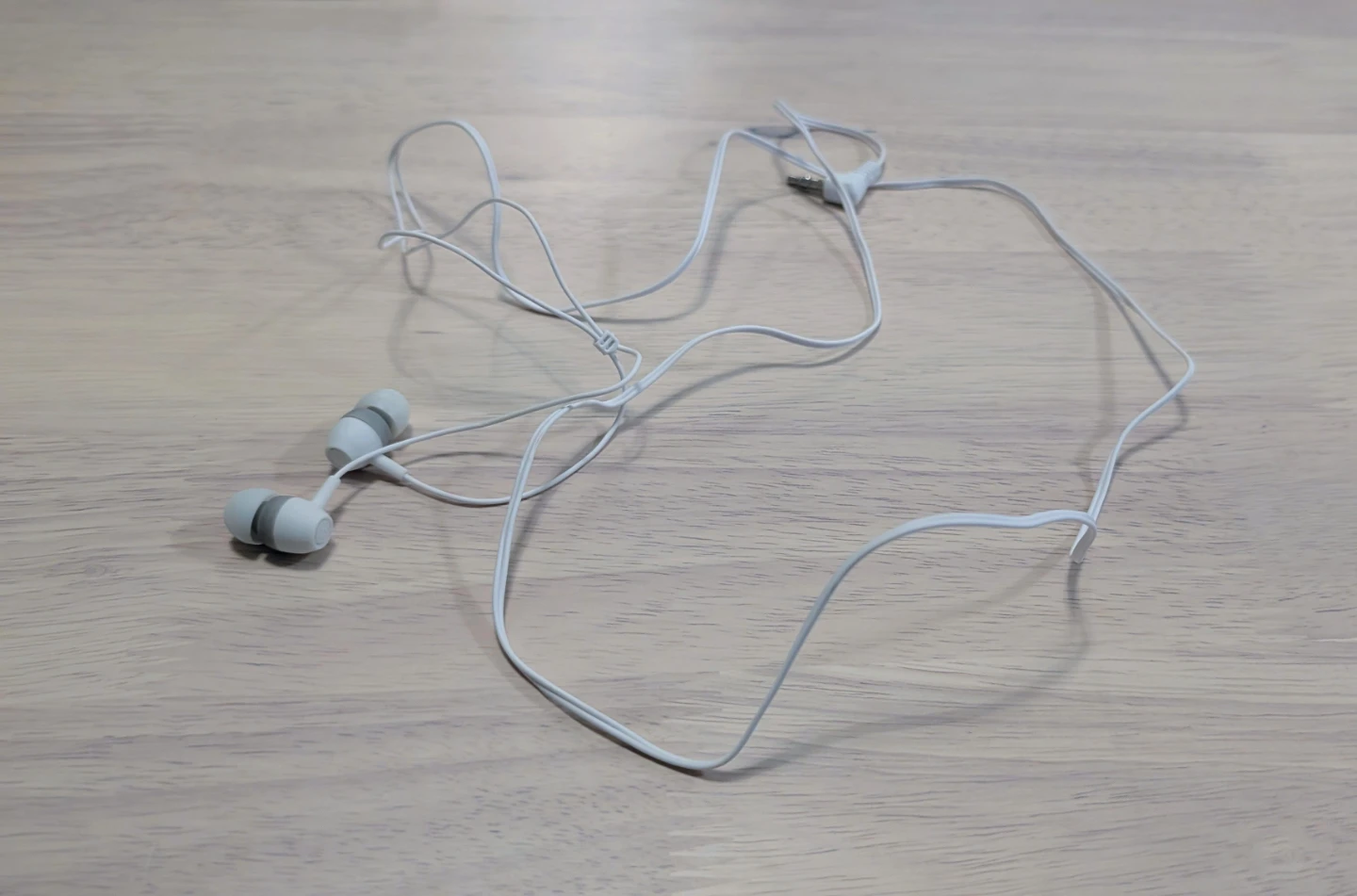 White Wired Earbuds
