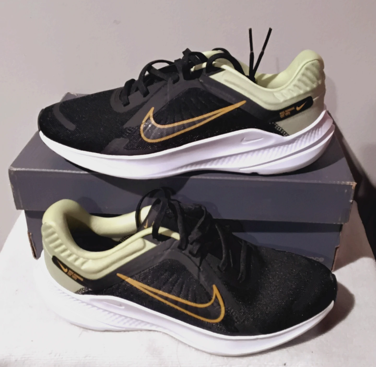 Nike Downshifter 12 Men's Running Shoes Black/Gold Size 9 - photo 2