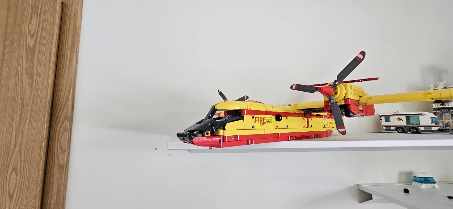 LEGO Technic 42152 Firefighter Aircraft Set - photo 4