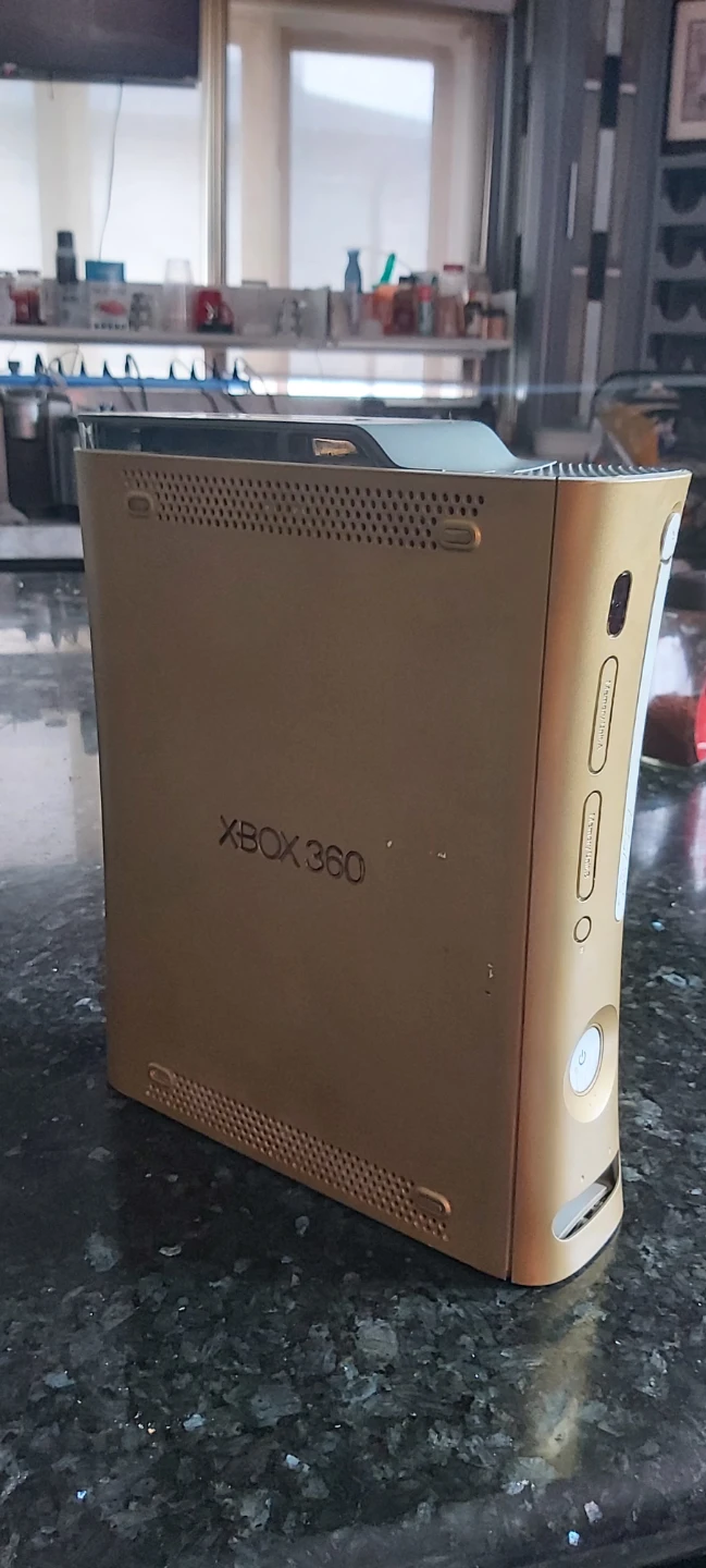 Xbox 360 with controller and 64 games - photo 2