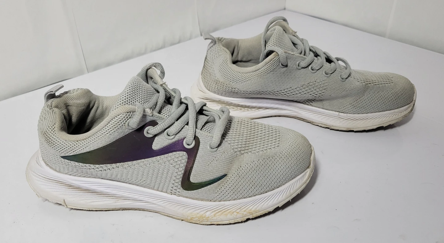 Gray Athletic womens Shoes, size 4 (58) - photo 3