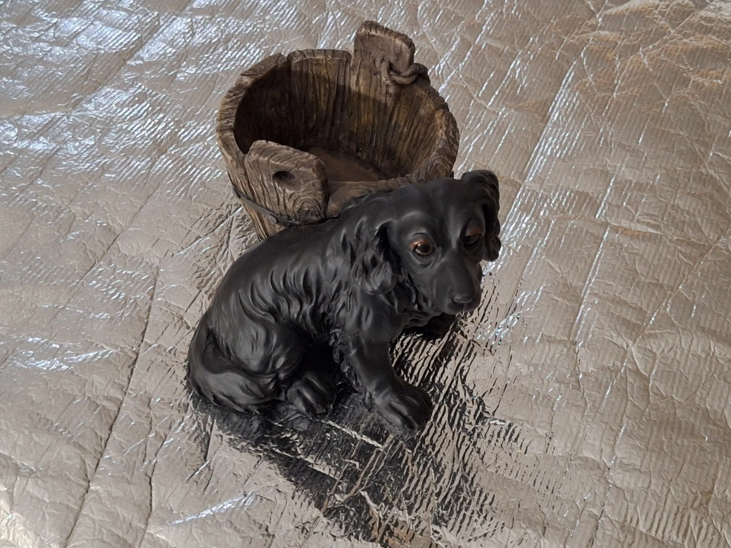 Dog with Wooden Bucket Figurine - photo 3