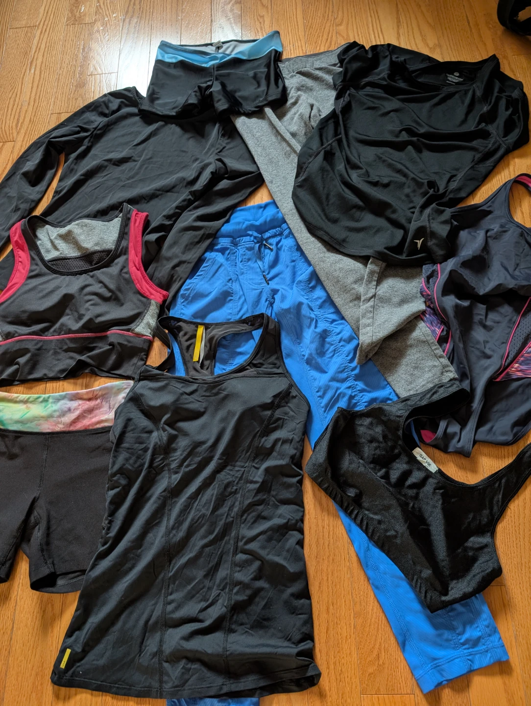 Women's Athletic Wear Bundle Size S -10 items - photo 2