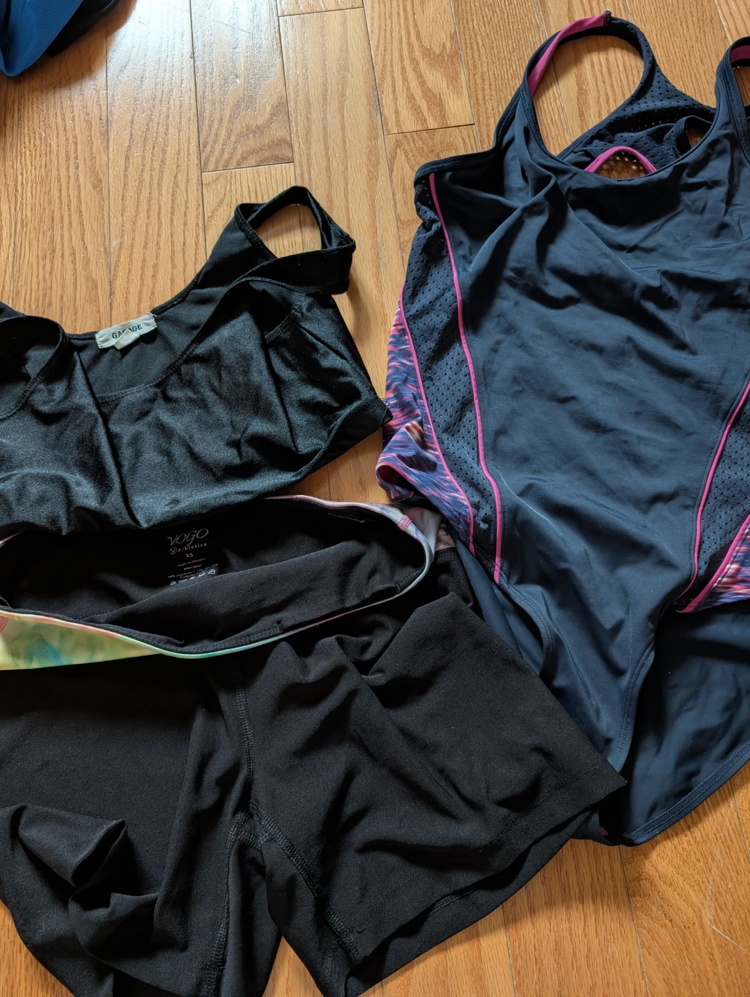 Women's Athletic Wear Bundle Size S -10 items - photo 5