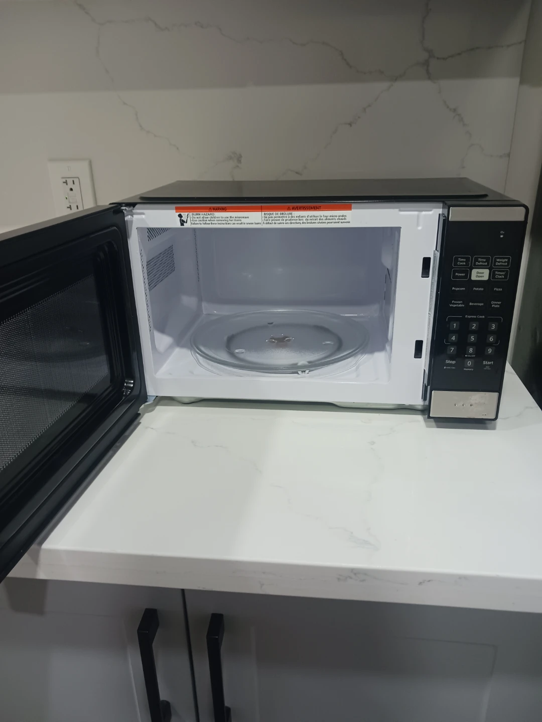 Danby Microwave Oven - photo 2