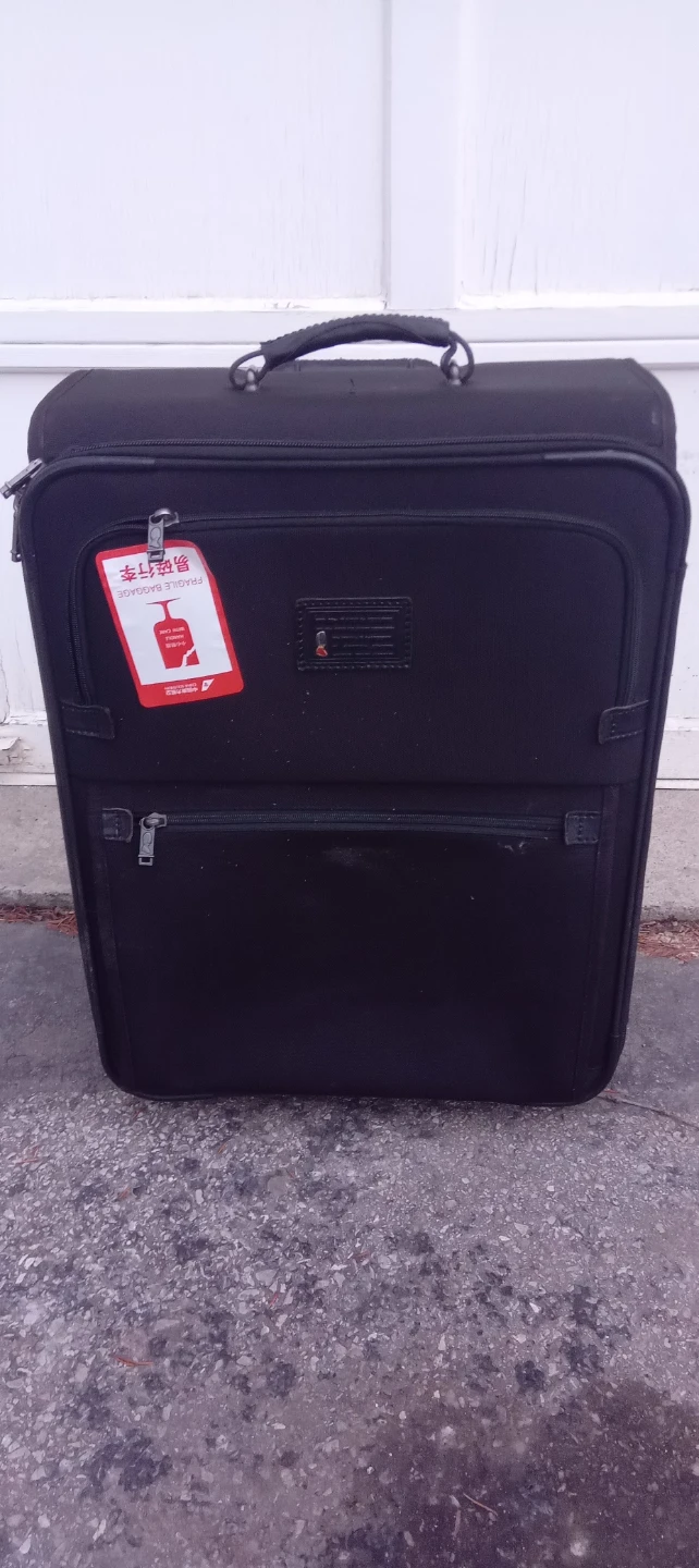 Atlantic Luggage 24" Rolling Suitcase - photo 2