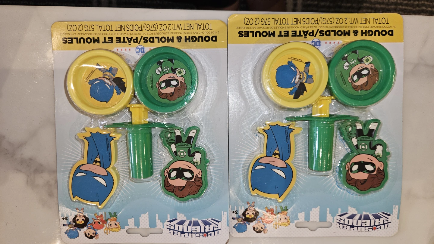 DC Comics Super Friends Dough & Molds (2 Pack)