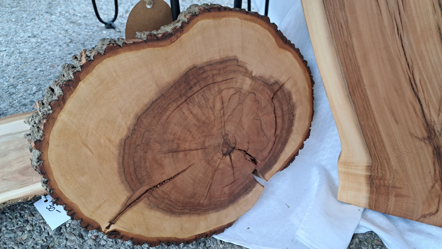 Live Edge Wood Slice Serving Board / Centrepiece - photo 2