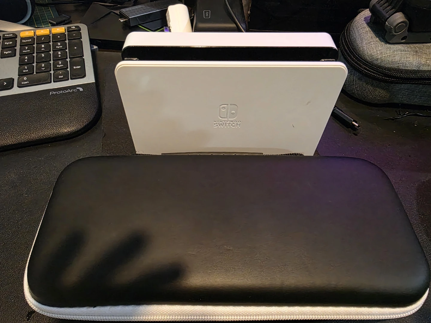 Nintendo switch oled with game - photo 2