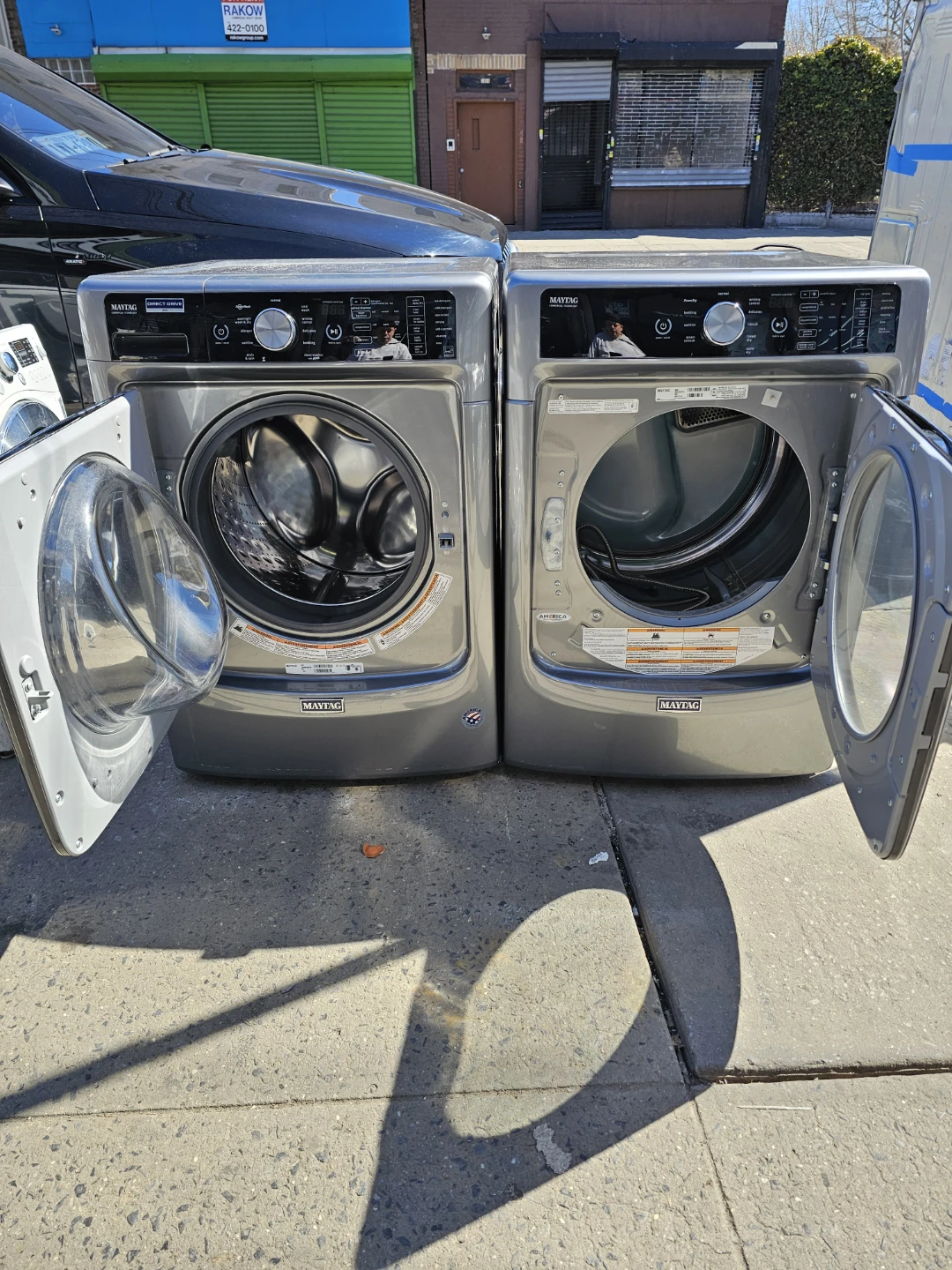 Maytag washer and dryer set - photo 2