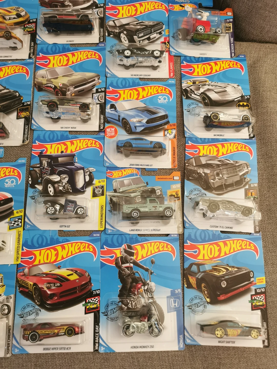 Bulk of Hot Wheels - photo 4