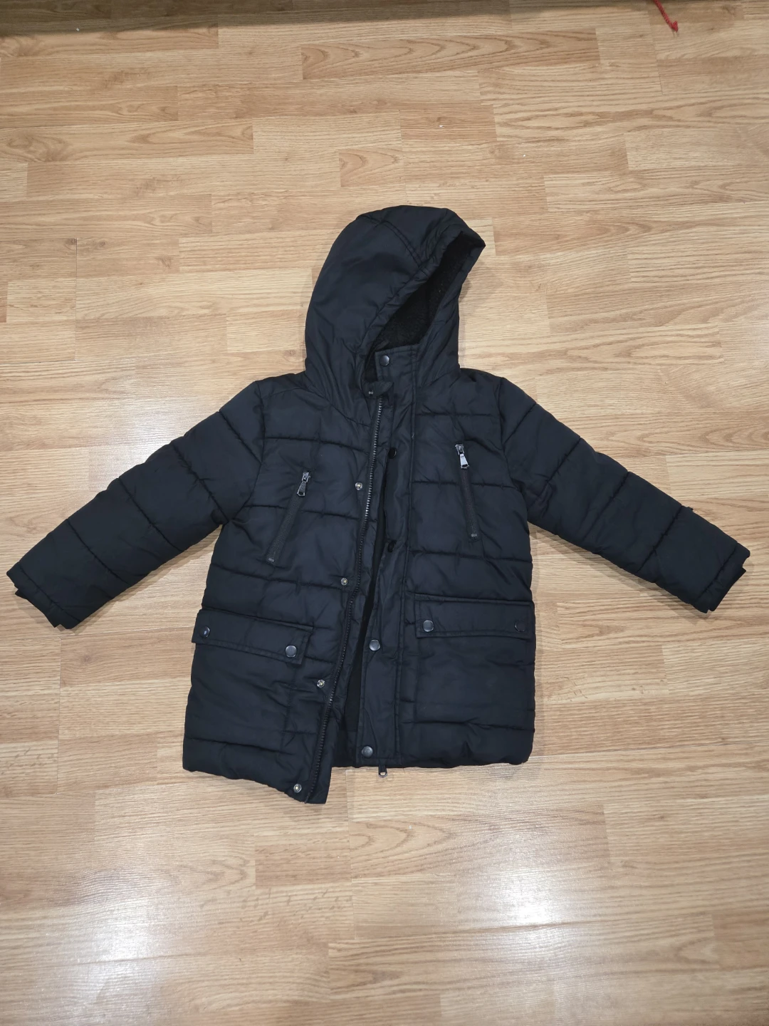 Black puffer winter jacket XS/TP (4-5)