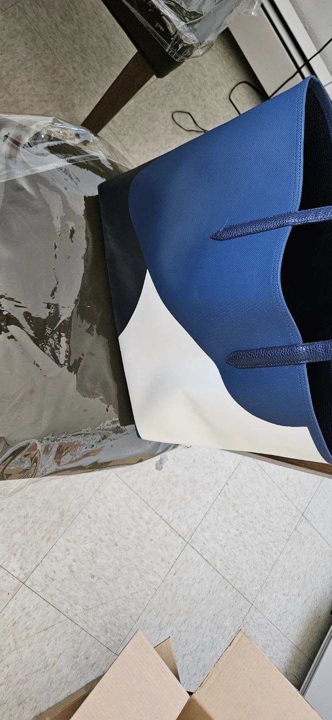 Lacoste Colorblock Tote Bag with Pouch - photo 4