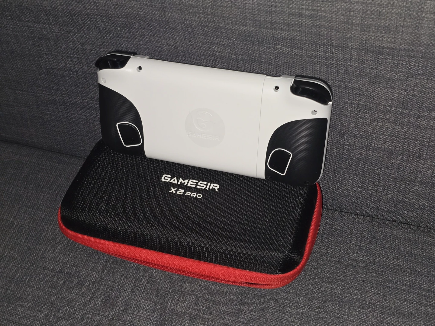GameSir X2 Pro mobile game controller - photo 4
